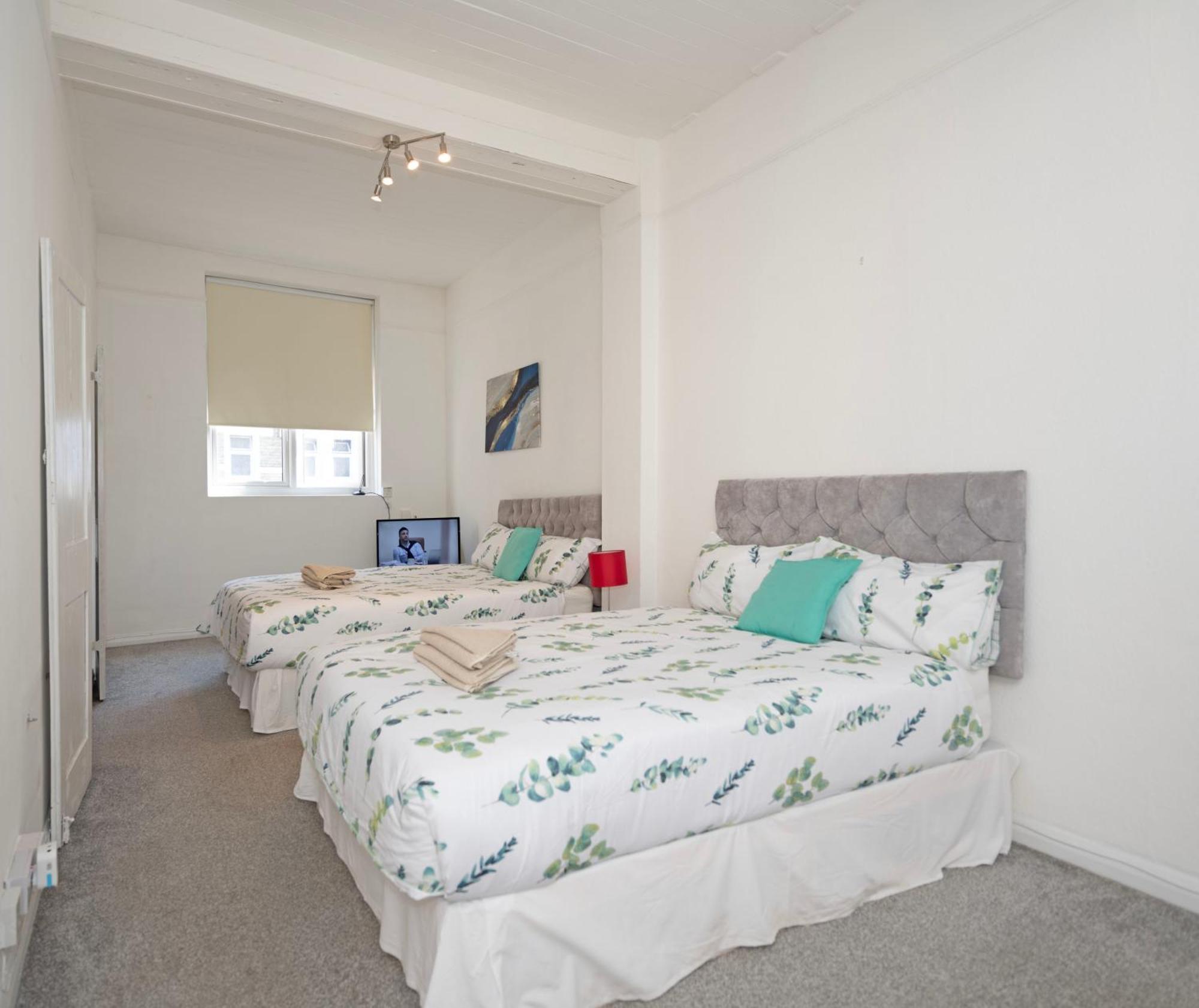 Flat In Clapham Budget Friendly Stay London Eksteriør billede